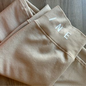 Aerie Offline High Waisted Ribbed beige seamless Leggings size XXL